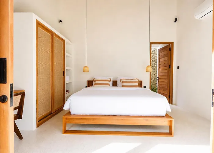 Toro - 4 Bedroom - New - 13m Pool, Bingin 别墅 *