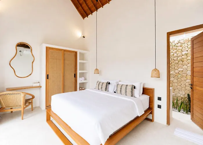 别墅 Toro - 4 Bedroom - New - 13m Pool, Bingin