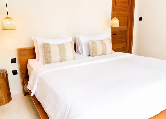 Toro - 4 Bedroom - New - 13m Pool, Bingin 别墅 *