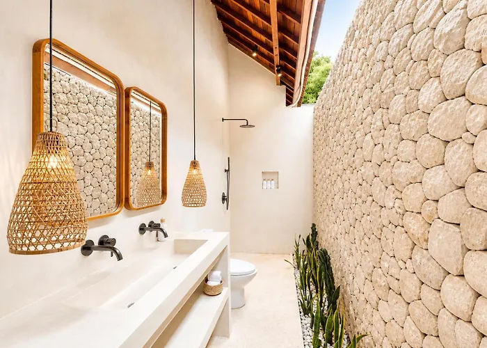 别墅 Toro - 4 Bedroom - New - 13m Pool, Bingin